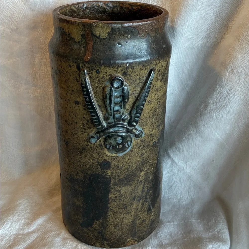 Horsefly Vase Sturdy BIG  Ceramic Relief Design Brown Tan Blue Mottled Colors 3D
